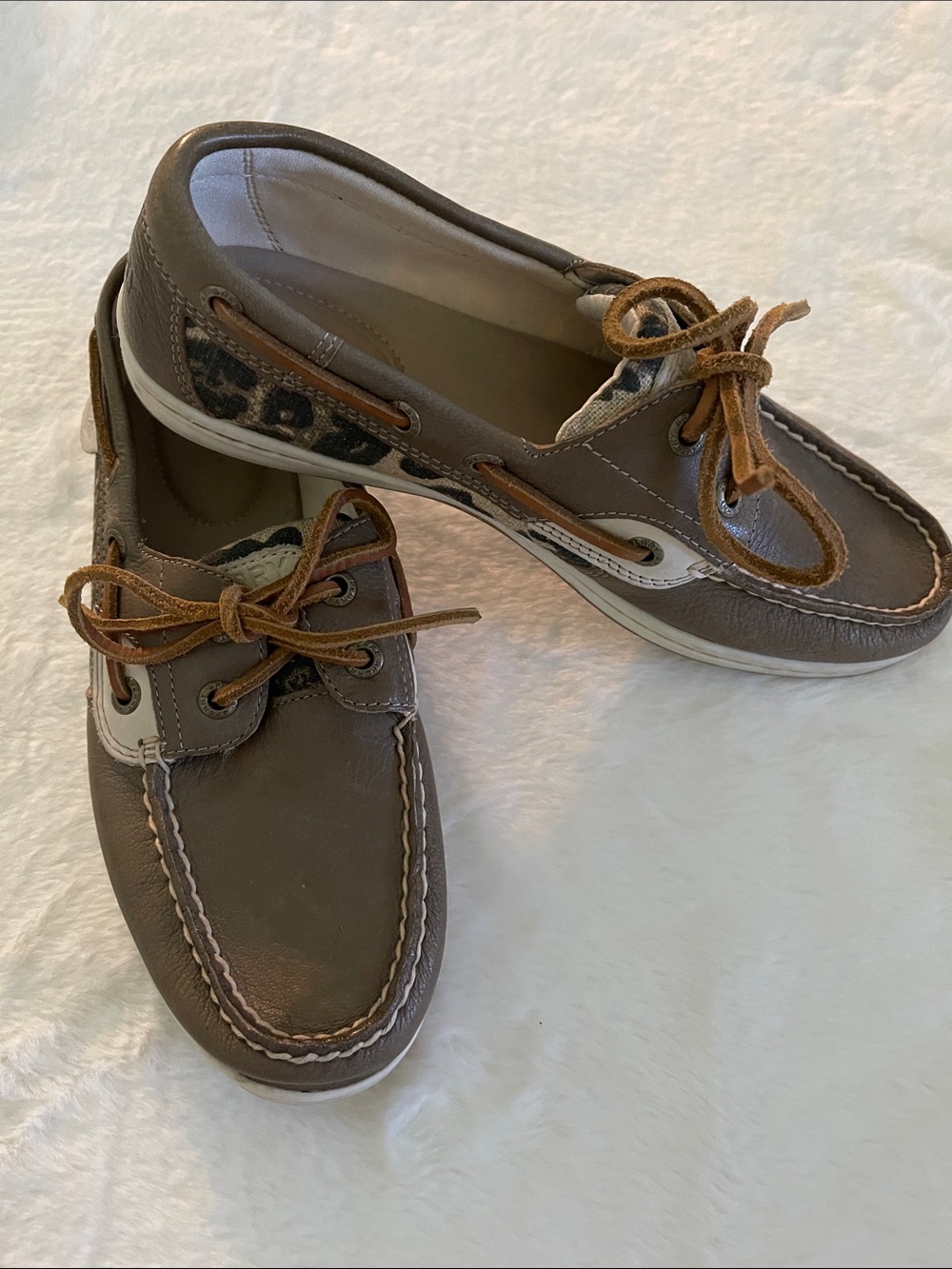 Sperrys Brown Leather Boat Shoes with Tan/Black Leopard  SZ 6.5